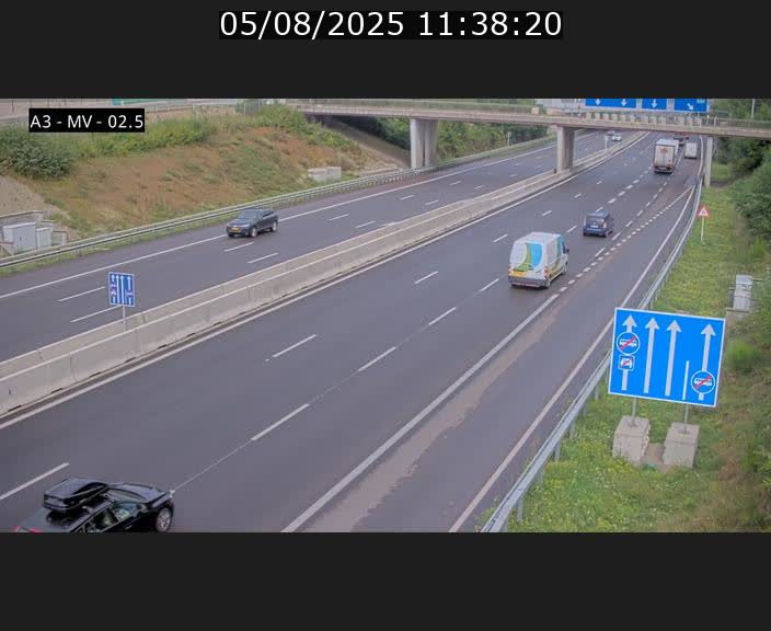 <h2>Webcam autoroute A3 au Luxembourg à proximité de la Croix de Gasperich. Vue orientée vers Luxembourg</h2>