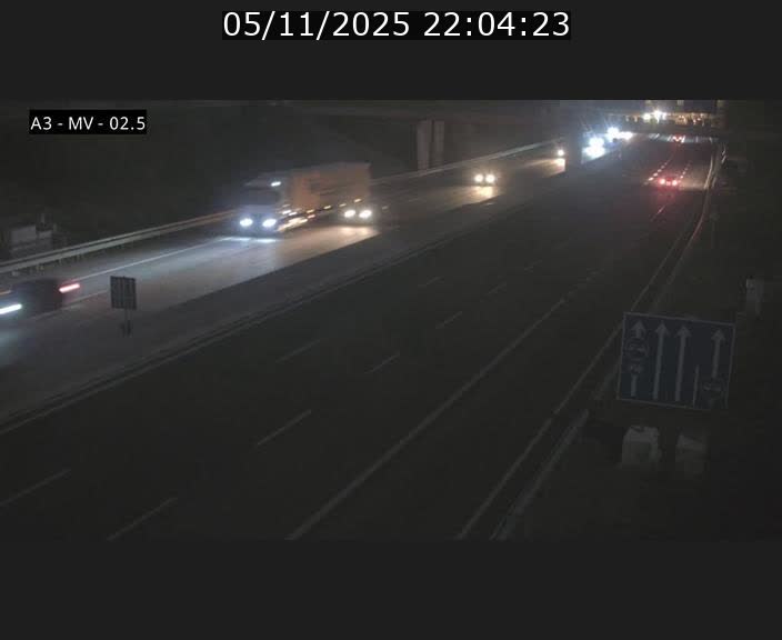 <h2>Webcam autoroute A3 au Luxembourg à proximité de la Croix de Gasperich. Vue orientée vers Luxembourg</h2>