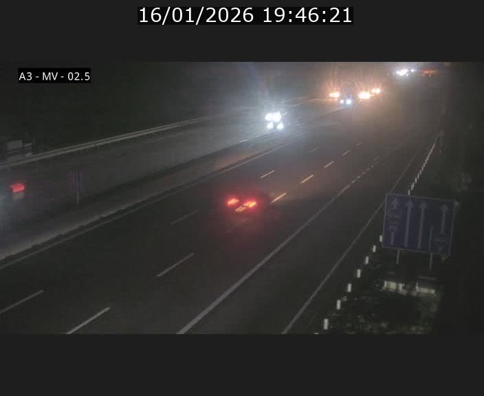 <h2>Webcam autoroute A3 au Luxembourg à proximité de la Croix de Gasperich. Vue orientée vers Luxembourg</h2>