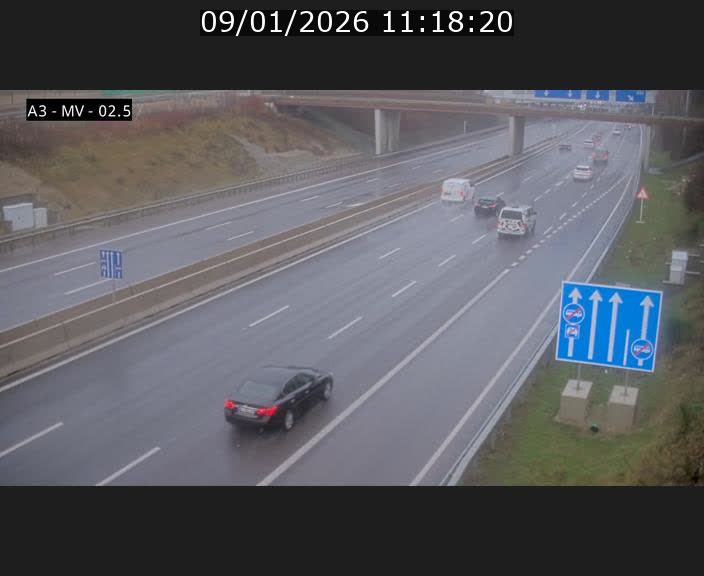 <h2>Webcam autoroute A3 au Luxembourg à proximité de la Croix de Gasperich. Vue orientée vers Luxembourg</h2>