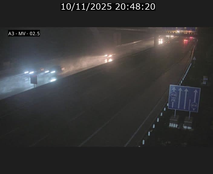 <h2>Webcam autoroute A3 au Luxembourg à proximité de la Croix de Gasperich. Vue orientée vers Luxembourg</h2>