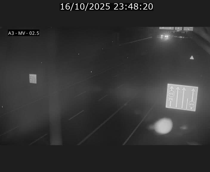 <h2>Webcam autoroute A3 au Luxembourg à proximité de la Croix de Gasperich. Vue orientée vers Luxembourg</h2>