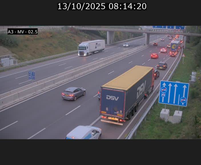 <h2>Webcam autoroute A3 au Luxembourg à proximité de la Croix de Gasperich. Vue orientée vers Luxembourg</h2>