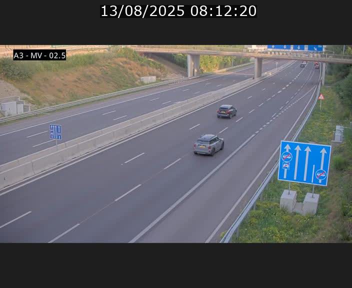 <h2>Webcam autoroute A3 au Luxembourg à proximité de la Croix de Gasperich. Vue orientée vers Luxembourg</h2>