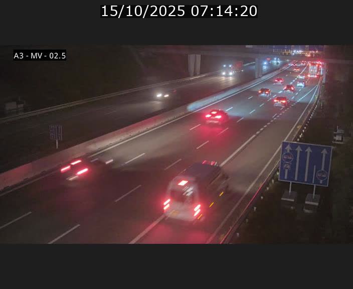 <h2>Webcam autoroute A3 au Luxembourg à proximité de la Croix de Gasperich. Vue orientée vers Luxembourg</h2>