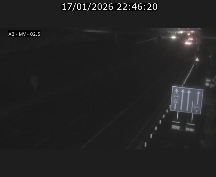 Webcam autoroute A3 au Luxembourg à proximité de la Croix de Gasperich. Vue orientée vers Luxembourg