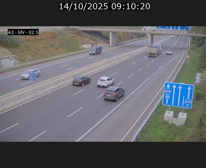 <h2>Webcam autoroute A3 au Luxembourg à proximité de la Croix de Gasperich. Vue orientée vers Luxembourg</h2>