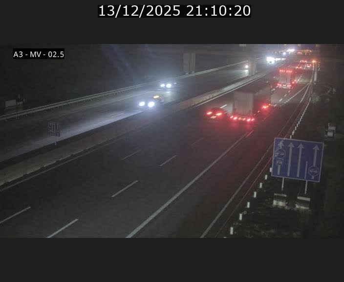 Webcam autoroute A3 au Luxembourg à proximité de la Croix de Gasperich. Vue orientée vers Luxembourg