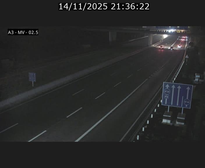 Webcam autoroute A3 au Luxembourg à proximité de la Croix de Gasperich. Vue orientée vers Luxembourg