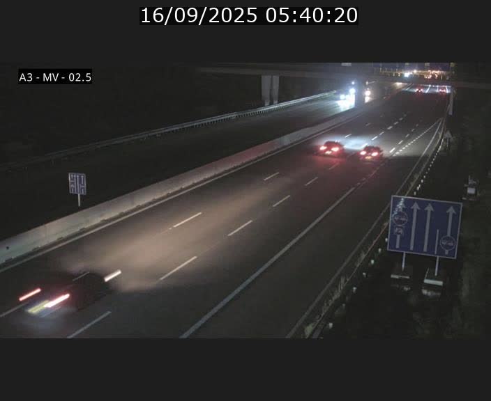 <h2>Webcam autoroute A3 au Luxembourg à proximité de la Croix de Gasperich. Vue orientée vers Luxembourg</h2>