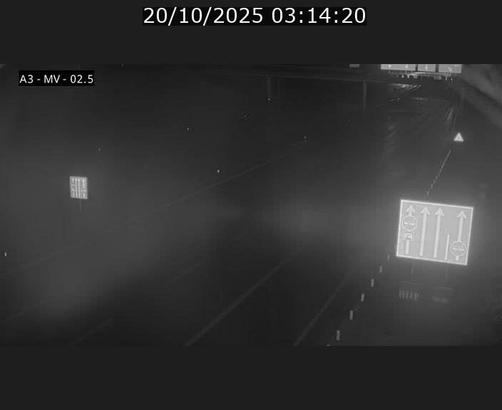 <h2>Webcam autoroute A3 au Luxembourg à proximité de la Croix de Gasperich. Vue orientée vers Luxembourg</h2>