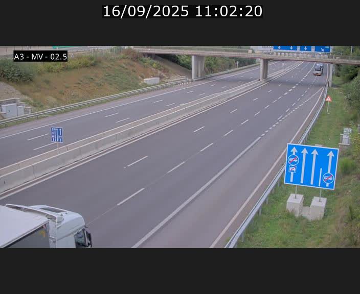 <h2>Webcam autoroute A3 au Luxembourg à proximité de la Croix de Gasperich. Vue orientée vers Luxembourg</h2>