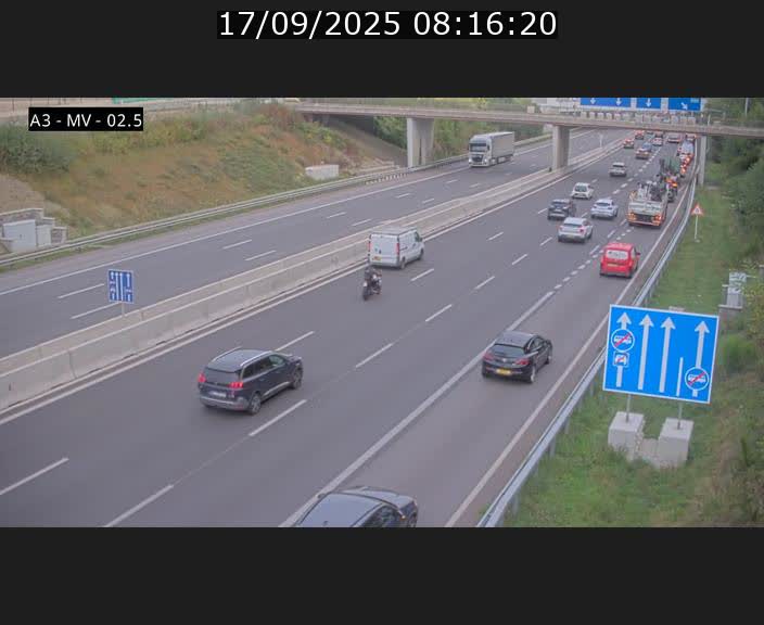 <h2>Webcam autoroute A3 au Luxembourg à proximité de la Croix de Gasperich. Vue orientée vers Luxembourg</h2>