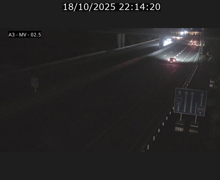 Webcam autoroute A3 au Luxembourg à proximité de la Croix de Gasperich. Vue orientée vers Luxembourg