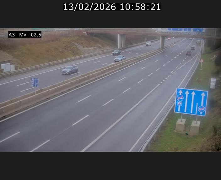 <h2>Webcam autoroute A3 au Luxembourg à proximité de la Croix de Gasperich. Vue orientée vers Luxembourg</h2>