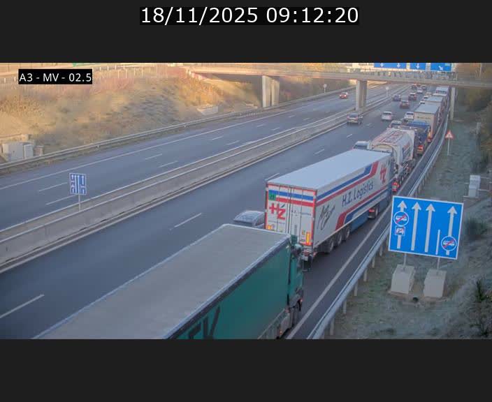Webcam autoroute A3 au Luxembourg à proximité de la Croix de Gasperich. Vue orientée vers Luxembourg