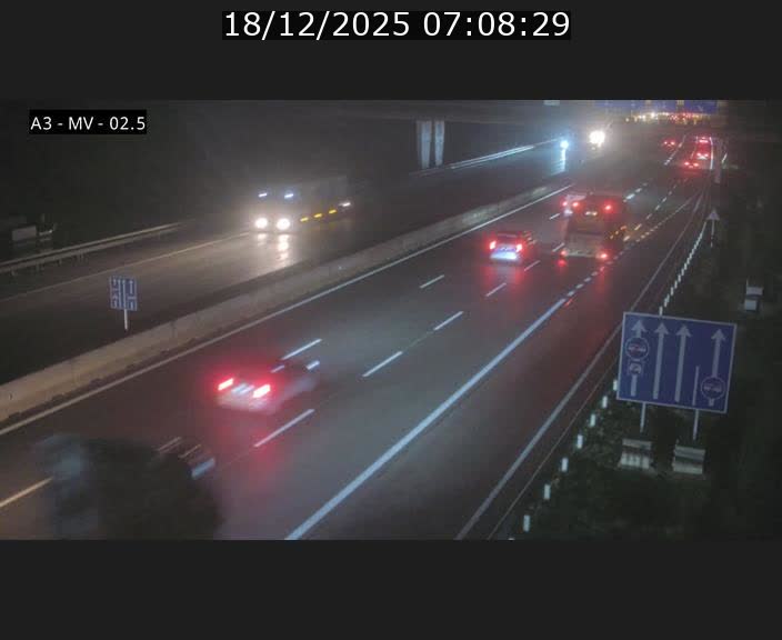 Webcam autoroute A3 au Luxembourg à proximité de la Croix de Gasperich. Vue orientée vers Luxembourg