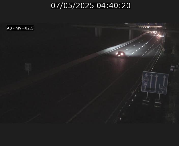 Webcam autoroute A3 au Luxembourg à proximité de la Croix de Gasperich. Vue orientée vers Luxembourg