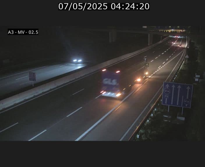 Webcam autoroute A3 au Luxembourg à proximité de la Croix de Gasperich. Vue orientée vers Luxembourg