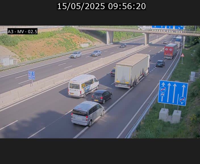 Webcam autoroute A3 au Luxembourg à proximité de la Croix de Gasperich. Vue orientée vers Luxembourg
