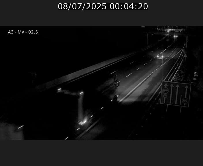 Webcam autoroute A3 au Luxembourg à proximité de la Croix de Gasperich. Vue orientée vers Luxembourg