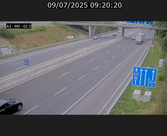 Webcam autoroute A3 au Luxembourg à proximité de la Croix de Gasperich. Vue orientée vers Luxembourg