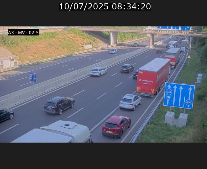 Webcam autoroute A3 au Luxembourg à proximité de la Croix de Gasperich. Vue orientée vers Luxembourg