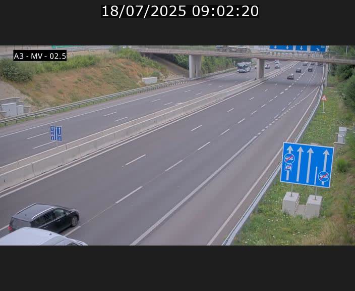 Webcam autoroute A3 au Luxembourg à proximité de la Croix de Gasperich. Vue orientée vers Luxembourg