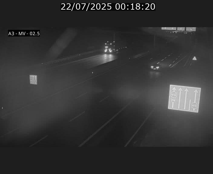Webcam autoroute A3 au Luxembourg à proximité de la Croix de Gasperich. Vue orientée vers Luxembourg