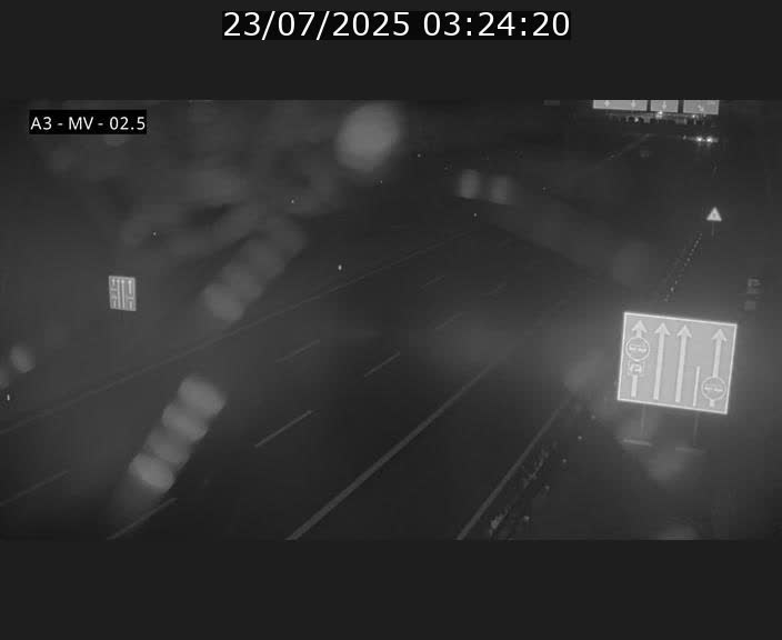 Webcam autoroute A3 au Luxembourg à proximité de la Croix de Gasperich. Vue orientée vers Luxembourg