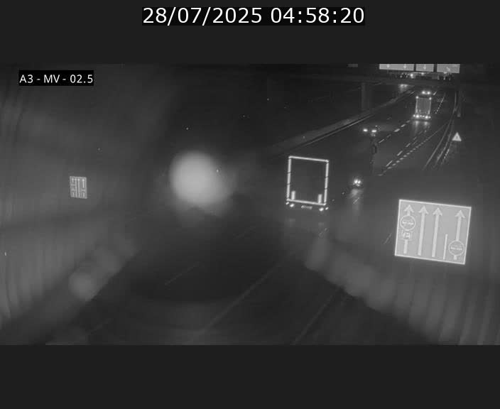 Webcam autoroute A3 au Luxembourg à proximité de la Croix de Gasperich. Vue orientée vers Luxembourg