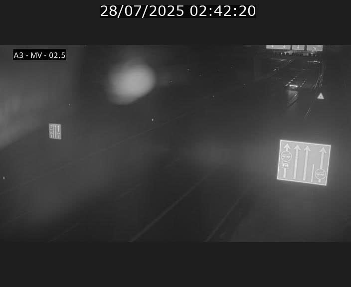 Webcam autoroute A3 au Luxembourg à proximité de la Croix de Gasperich. Vue orientée vers Luxembourg