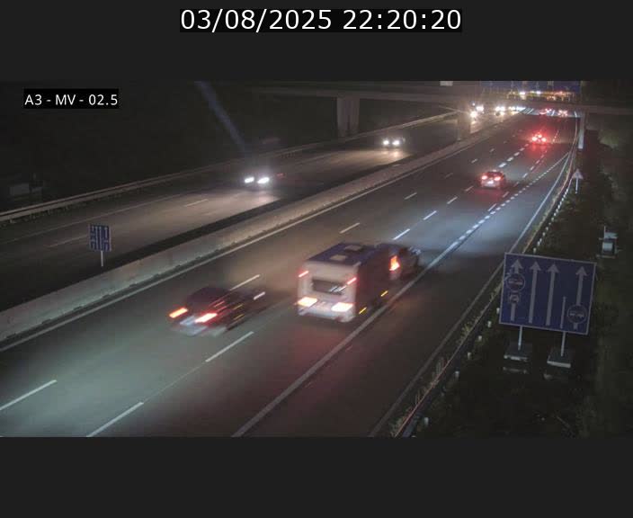 Webcam autoroute A3 au Luxembourg à proximité de la Croix de Gasperich. Vue orientée vers Luxembourg