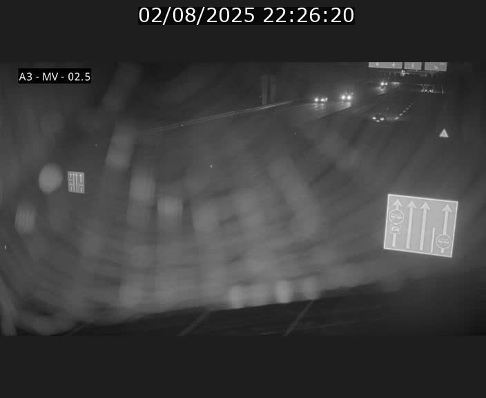 Webcam autoroute A3 au Luxembourg à proximité de la Croix de Gasperich. Vue orientée vers Luxembourg