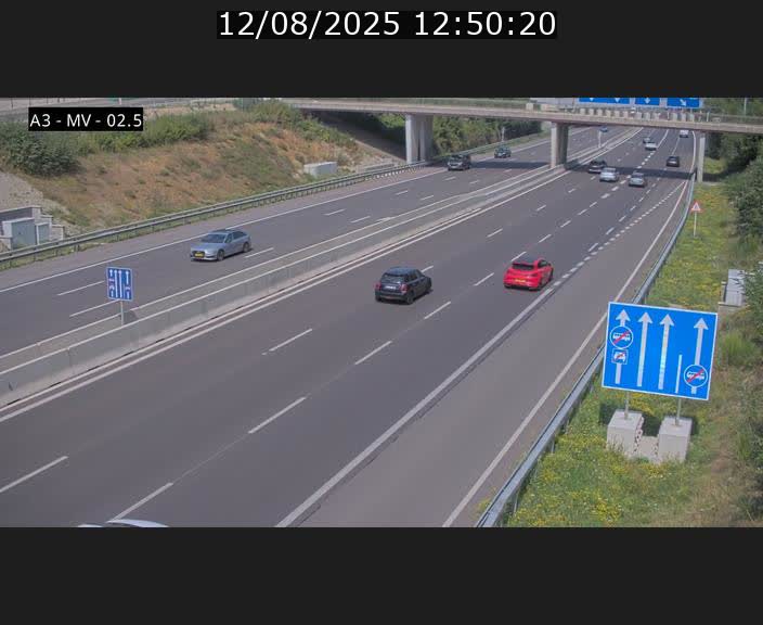 Webcam autoroute A3 au Luxembourg à proximité de la Croix de Gasperich. Vue orientée vers Luxembourg