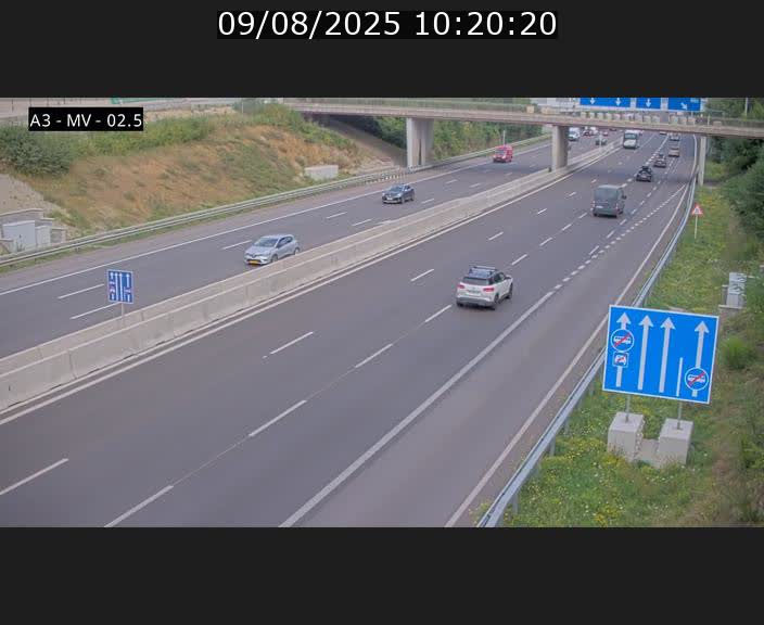 Webcam autoroute A3 au Luxembourg à proximité de la Croix de Gasperich. Vue orientée vers Luxembourg