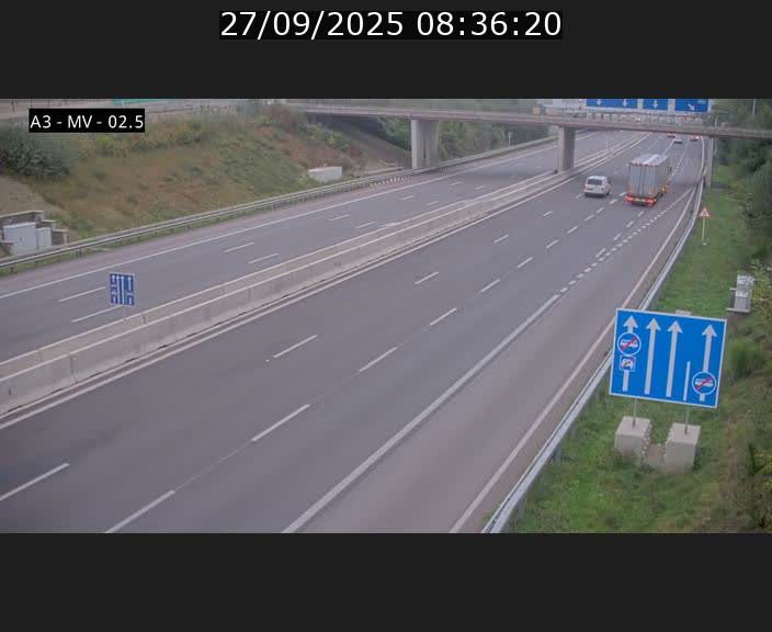 Webcam autoroute A3 au Luxembourg à proximité de la Croix de Gasperich. Vue orientée vers Luxembourg