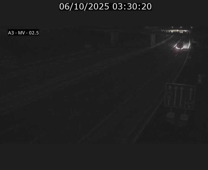Webcam autoroute A3 au Luxembourg à proximité de la Croix de Gasperich. Vue orientée vers Luxembourg