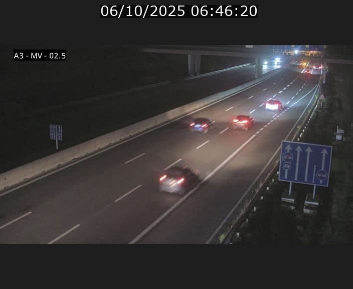 Webcam autoroute A3 au Luxembourg à proximité de la Croix de Gasperich. Vue orientée vers Luxembourg