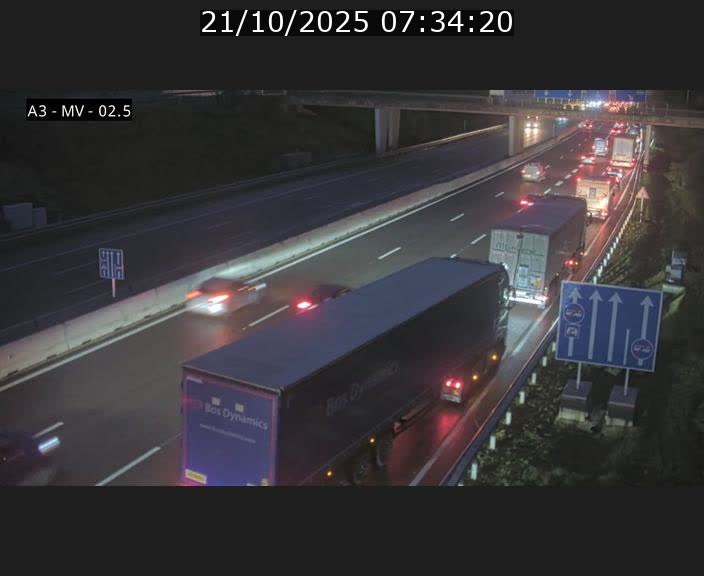 <h2>Webcam autoroute A3 au Luxembourg à proximité de la Croix de Gasperich. Vue orientée vers Luxembourg</h2>