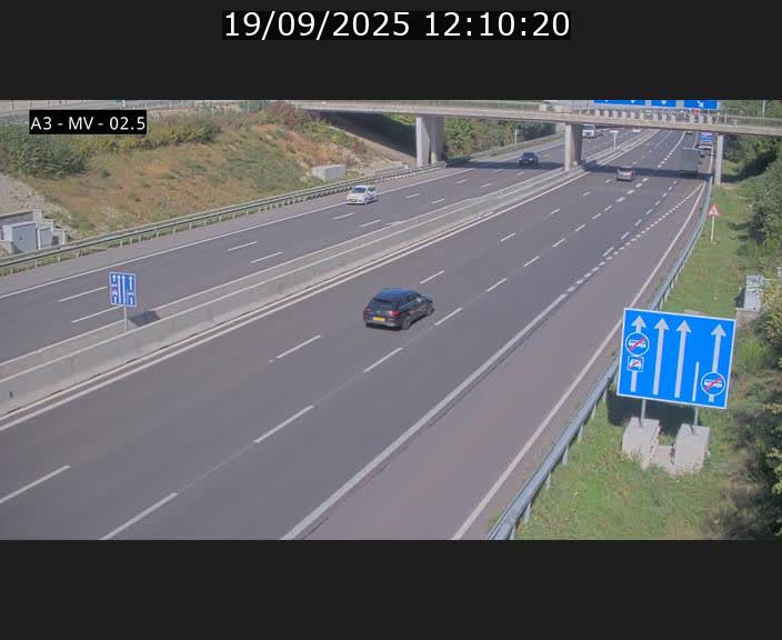 Webcam autoroute A3 au Luxembourg à proximité de la Croix de Gasperich. Vue orientée vers Luxembourg