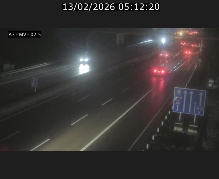 Webcam autoroute A3 au Luxembourg à proximité de la Croix de Gasperich. Vue orientée vers Luxembourg