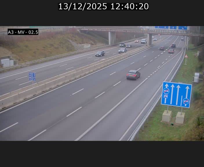 <h2>Webcam autoroute A3 au Luxembourg à proximité de la Croix de Gasperich. Vue orientée vers Luxembourg</h2>