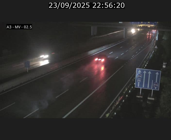 <h2>Webcam autoroute A3 au Luxembourg à proximité de la Croix de Gasperich. Vue orientée vers Luxembourg</h2>
