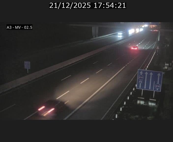 <h2>Webcam autoroute A3 au Luxembourg à proximité de la Croix de Gasperich. Vue orientée vers Luxembourg</h2>