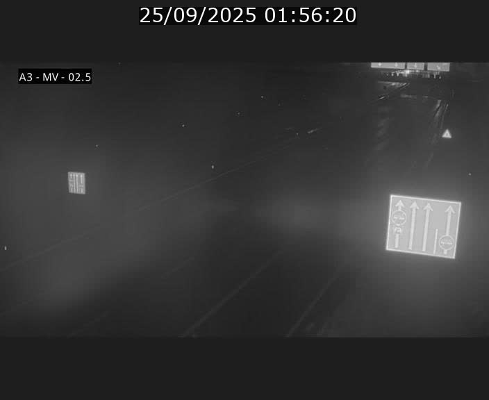 <h2>Webcam autoroute A3 au Luxembourg à proximité de la Croix de Gasperich. Vue orientée vers Luxembourg</h2>