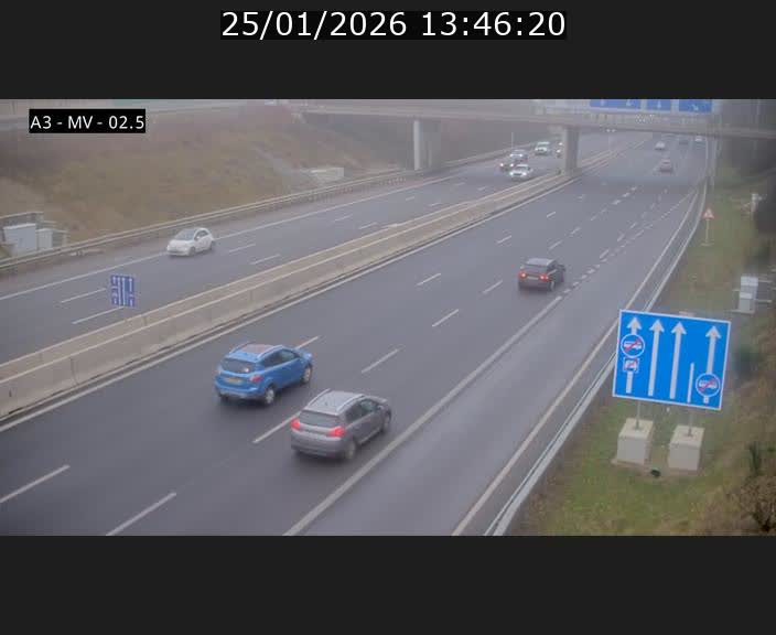 <h2>Webcam autoroute A3 au Luxembourg à proximité de la Croix de Gasperich. Vue orientée vers Luxembourg</h2>