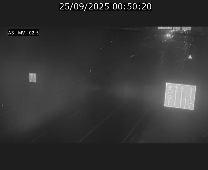 <h2>Webcam autoroute A3 au Luxembourg à proximité de la Croix de Gasperich. Vue orientée vers Luxembourg</h2>