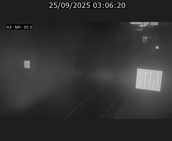 <h2>Webcam autoroute A3 au Luxembourg à proximité de la Croix de Gasperich. Vue orientée vers Luxembourg</h2>