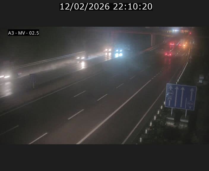 <h2>Webcam autoroute A3 au Luxembourg à proximité de la Croix de Gasperich. Vue orientée vers Luxembourg</h2>